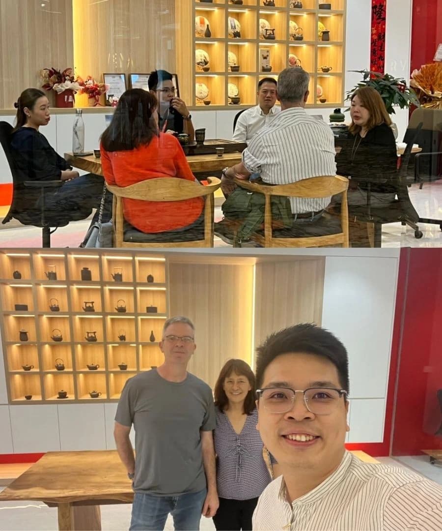 MalaysiaVisaExpert.com team at a visa and residency event, photo 3
